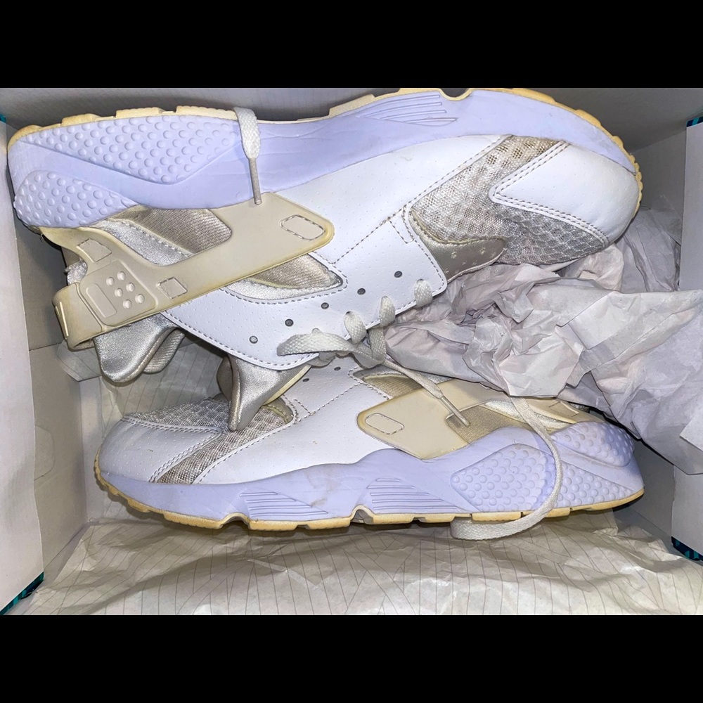 White Mens Hurache Sneakers